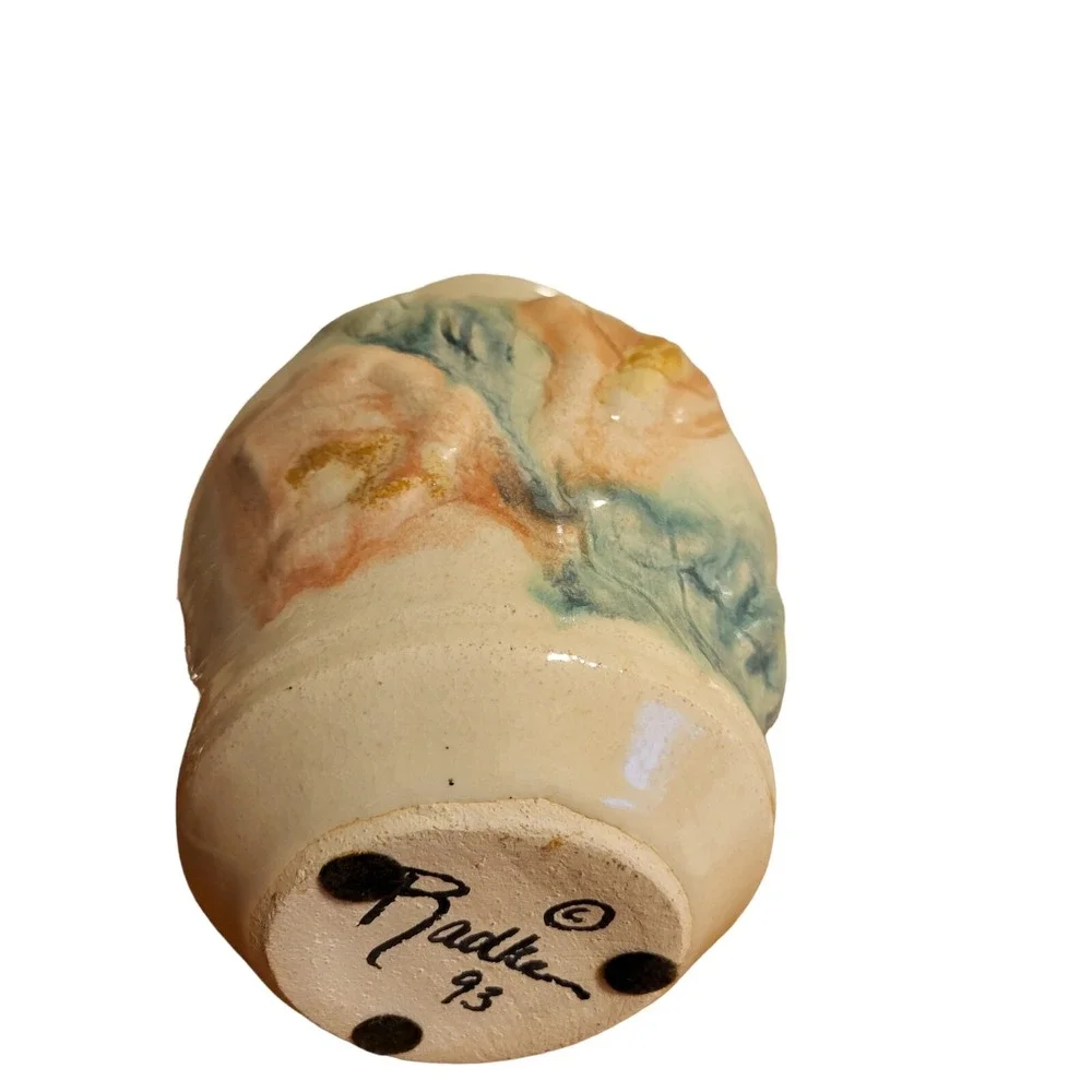 Vtg Signed Hand-Painted Pastels Vase Planter Pottery Raised Flowers C. Radke '93